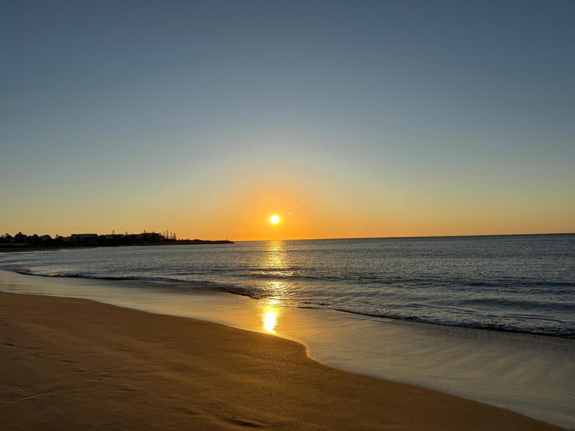 Tempel By The Sea Mandurah Esterno foto