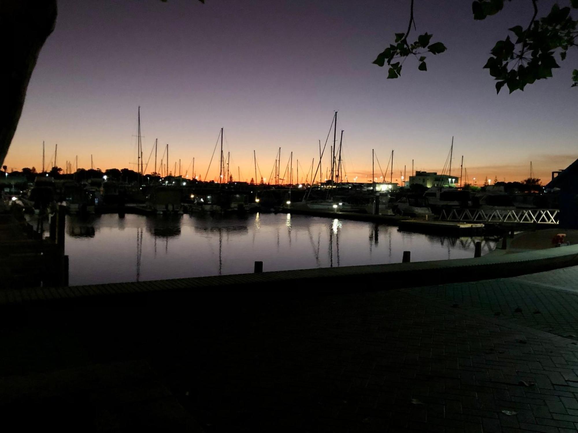 Tempel By The Sea Mandurah Esterno foto