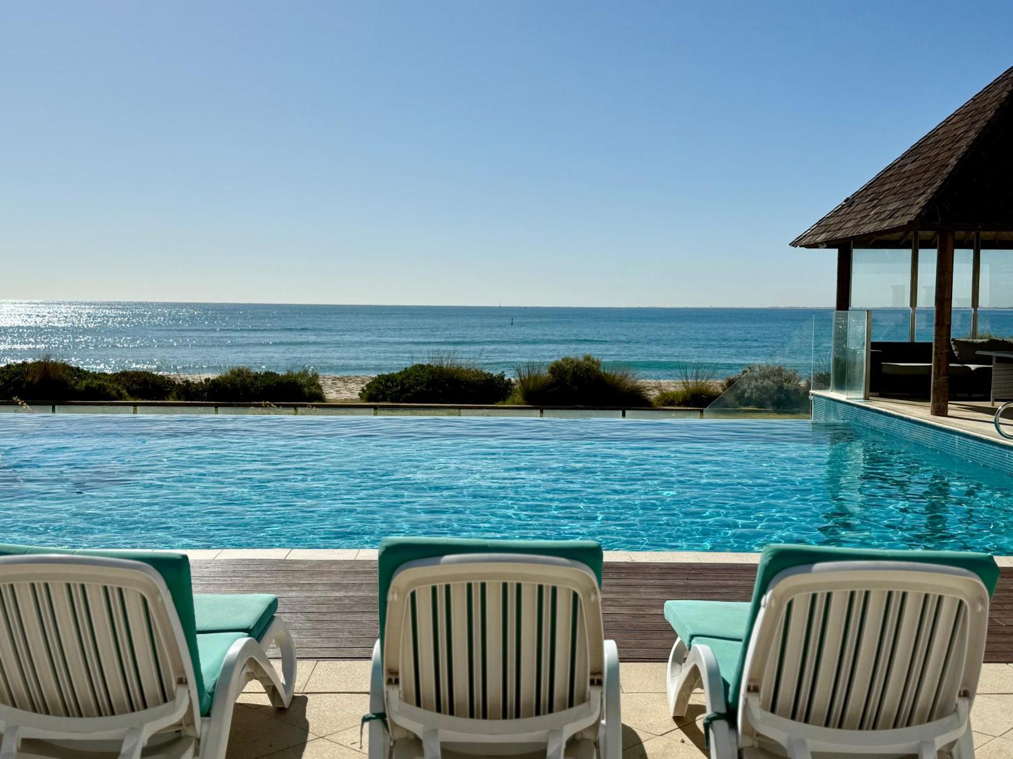 Tempel By The Sea Mandurah Esterno foto