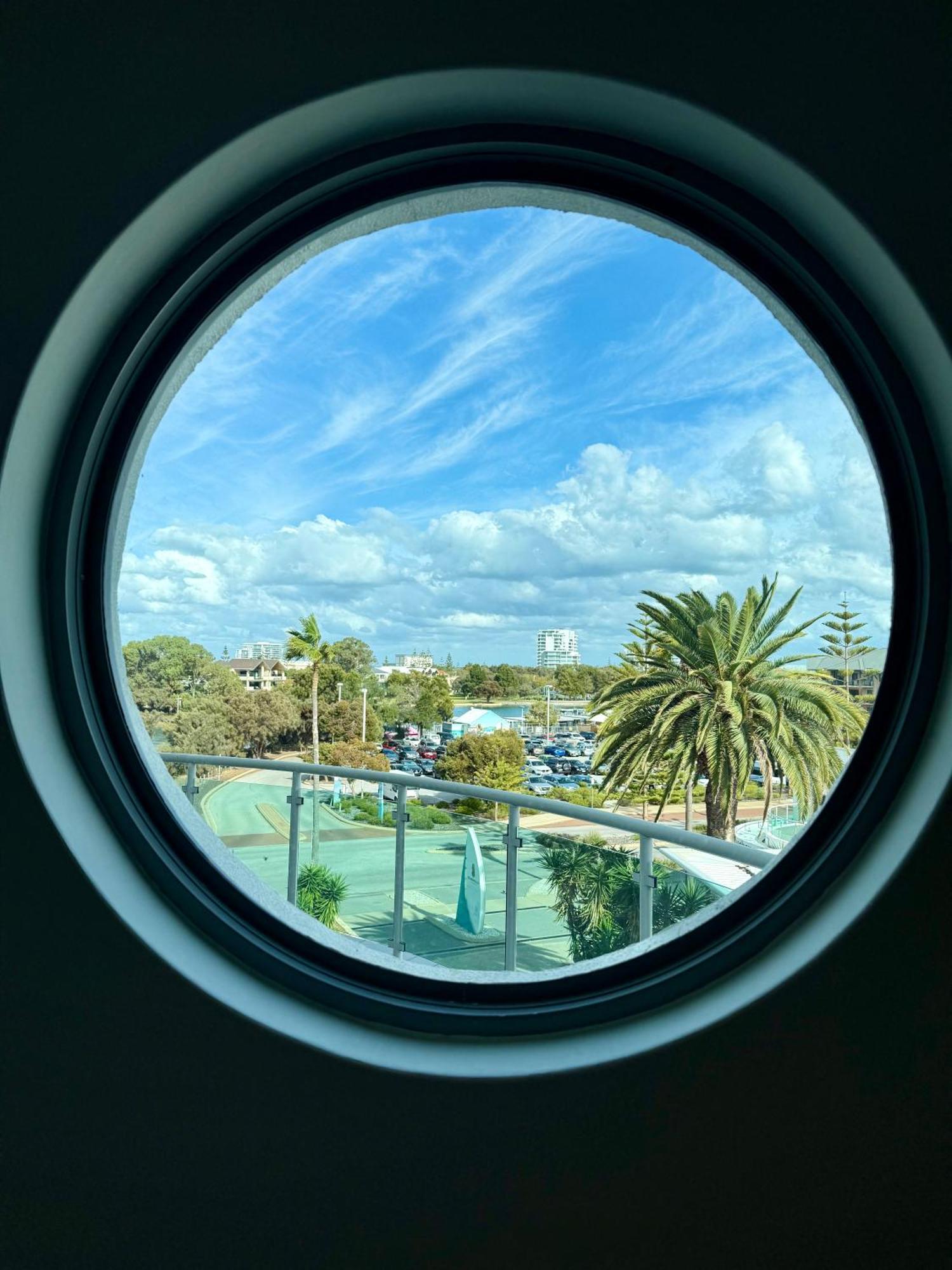 Tempel By The Sea Mandurah Esterno foto